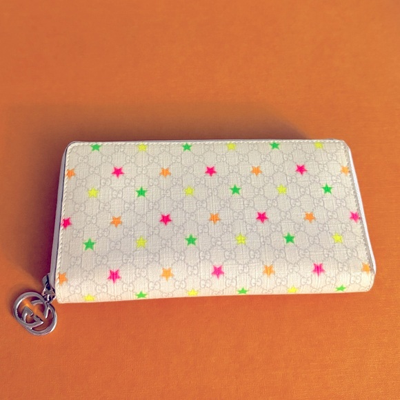 Gucci Micro GG Supreme Neon Star Zip
Around Wallet NWOT - Picture 2 of 7